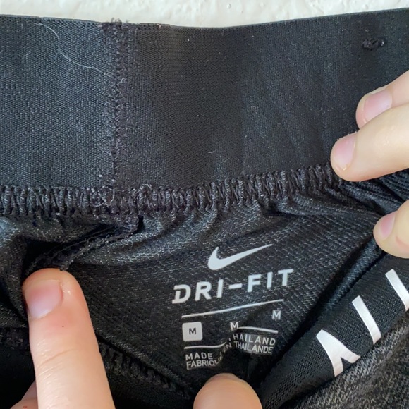 Nike shorts - Picture 3 of 4